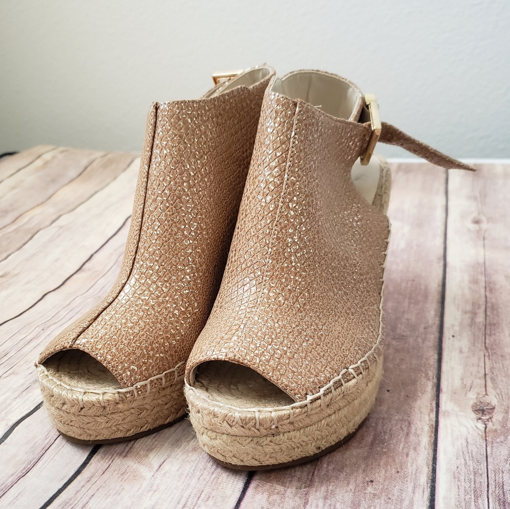 Kenneth Cole Olivia Espadrielle wedge sz 6M
